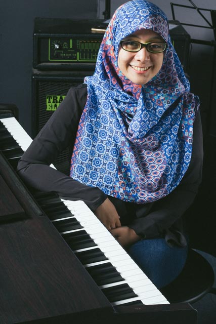 Guru Piano Pop dan Klasik Zianturi