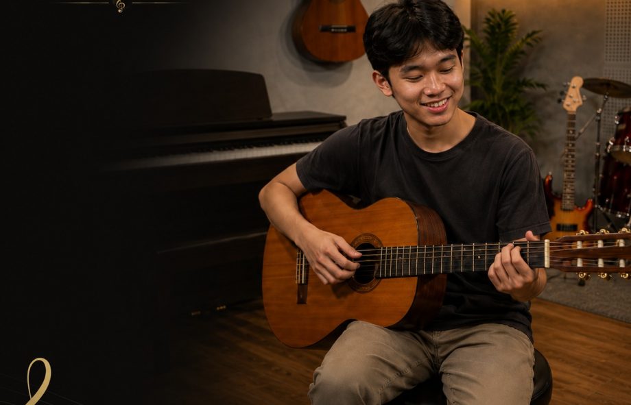 Siswa belajar gitar di Zianturi Music Course Jogja